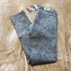 Cello Jeans Vintage Wash Skinny Floral Jeans 5